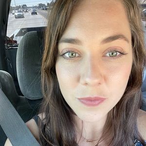 Meet your Posher, Shelbi